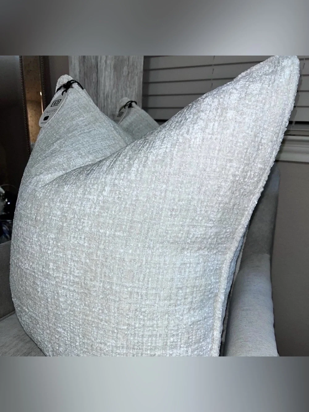 1-NWT CALLISTO HOME WEAVE DESIGN VELVET LUXURY DECORATIVE PILLOW (T10274F11)